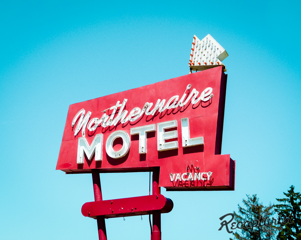 Northernaire Motel (Maplewood, MN)