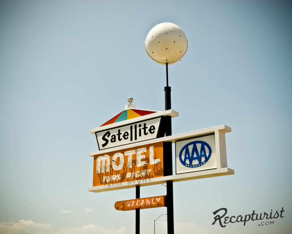 Satellite Motel - Omaha, NE